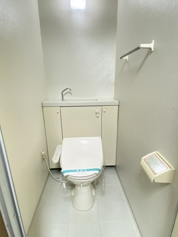 ルミエール宮野のトイレ|温水洗浄便座付き