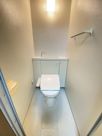 ルミエール宮野のトイレ|温水洗浄便座付き