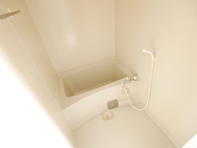 ルミエール宮野の浴室