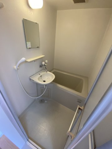 フレグランスSⅠの浴室|＊別室の写真につき現況優先です