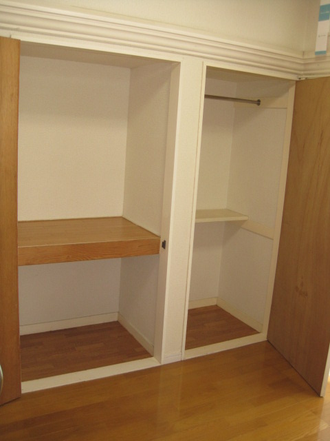 コンフォート黄金町の収納