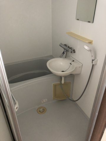 ダンディライオンyamaguchiの浴室