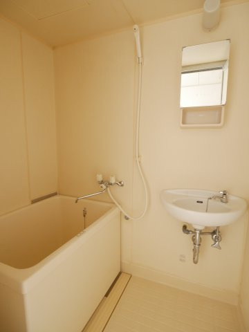 桜ハイツの浴室