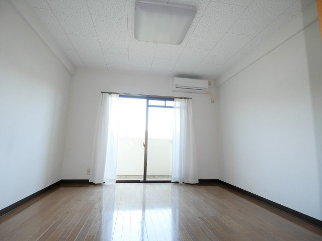 スカイハイツみやびの居間・リビング