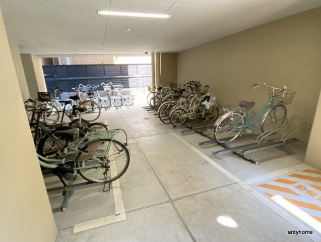 BROU上町台　仲介手数料無料の駐車場