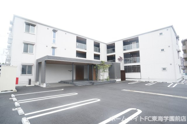 菊池郡菊陽町大字津久礼のアパート