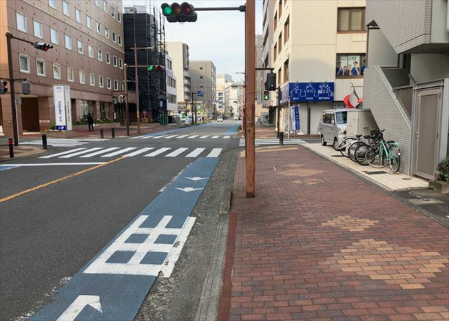 【展望】 | 敬和ハイツ | 眺望の良さを楽しめるダイニングキッチンで家族団らんの時間を過ごしてはいかがでしょうか。バルコニーから見える景色を家族で眺める時間は、時間が経つのを忘れてしまいそうですね。是非、現地を見に行きましょう！