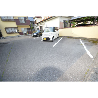 【駐車場】