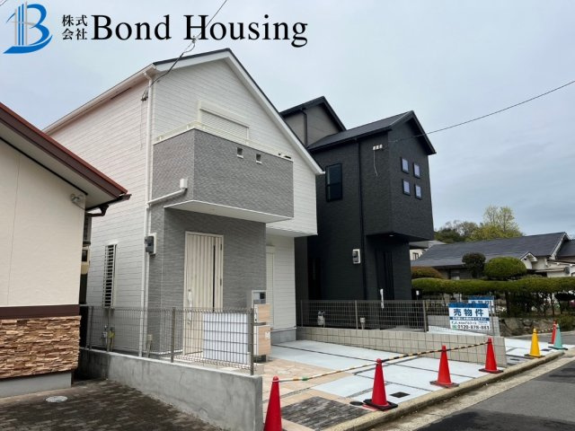 「角地」「閑静な住宅地」多聞台 全2棟 B号棟の外観