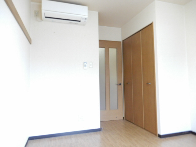 BMKビルの居間・リビング