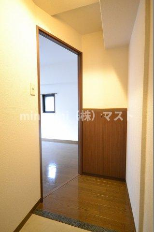 プレサンス難波ＷＥＳＴの玄関