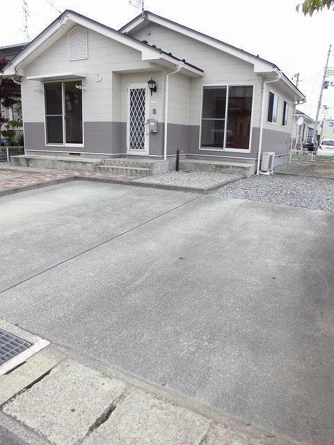 ガーデンハウスＤの駐車場