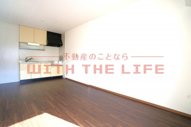 ルミエール南花畑【キャッシュバック対象物件】の居間・リビング|こちらの居間で趣味の時間をお楽しみください