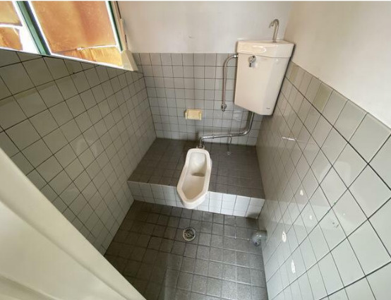 大津市本堅田４丁目の店舗一部のトイレ|トイレです
