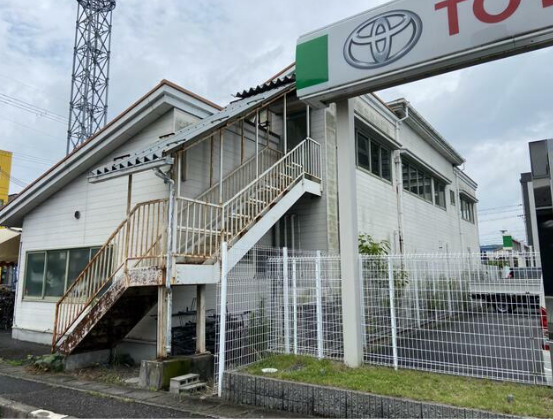 大津市本堅田４丁目の店舗一部