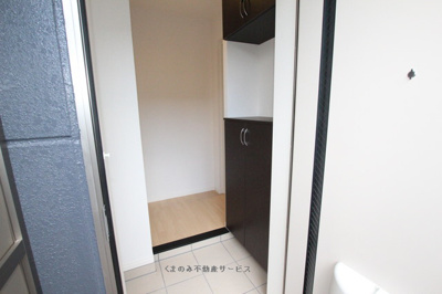 【エントランス】 | メルシーメゾン | メルシーメゾン102号室　2013/12/28撮影