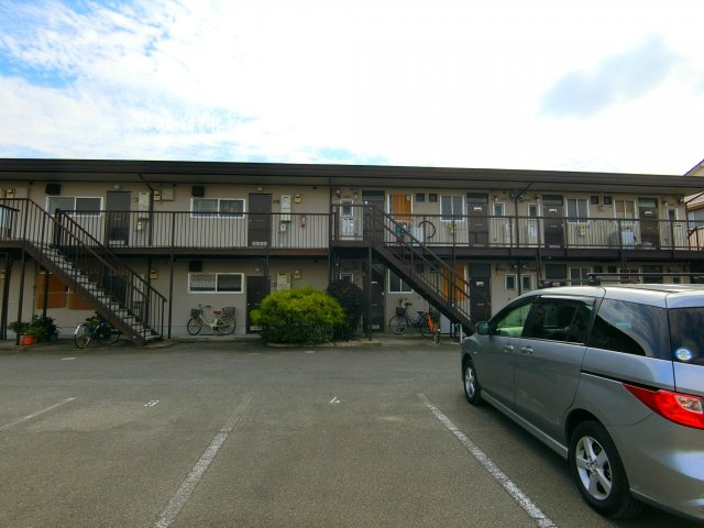 新上野ハイツの駐車場