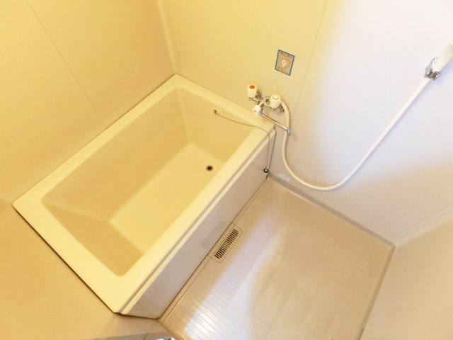 新上野ハイツの浴室