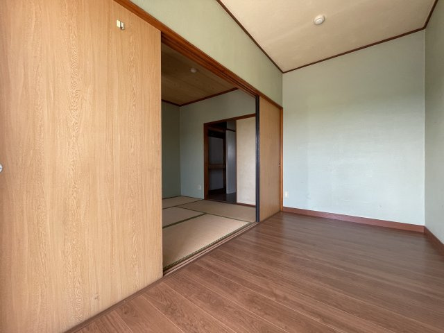 第２コーポ長門の洋室