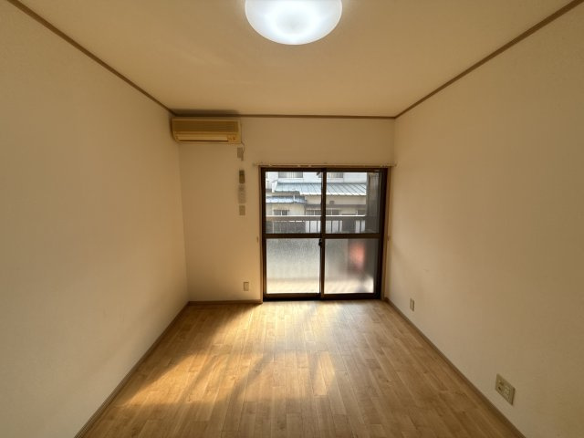 コーポ横関の居間・リビング