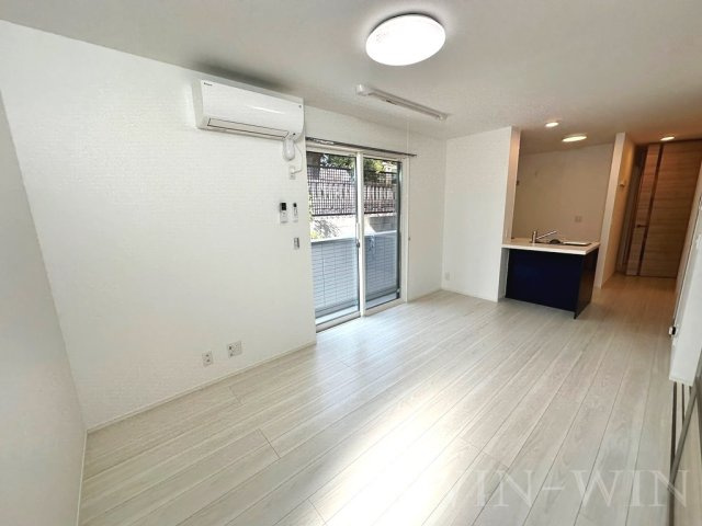 ヴィラ胡蝶の居間・リビング