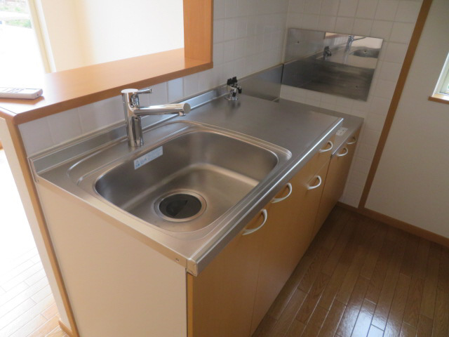 レジデンス白鳥Bのキッチン