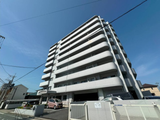 【外観】 | 【スカイハイツ今宿】２０２４年２月、リフォーム完成いたしました♪少しでも気になる方はすぐにご連絡ください。住宅ローン・その他ご質問等いつでもお待ちしております。