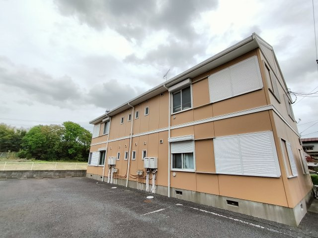 フローラ東岩槻の外観