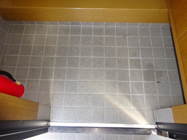 御立パレスの玄関