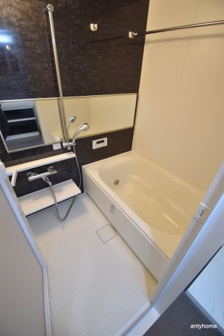 ハーヴェスト江坂 仲介手数料無料の浴室