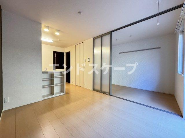 セプトガーデン大渡町の居間・リビング|高崎、前橋、伊勢崎エリアのお部屋探しはエンドスケープまで！お客様の理想お聞かせ下さい♪