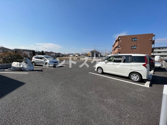 エクシブ高崎の駐車場|高崎、前橋エリアのお部屋探しはエンドスケープまで！お客様の理想お聞かせ下さい♪