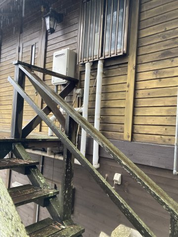 中津川市蛭川の中古一戸建の玄関