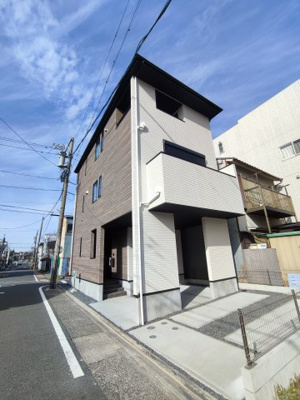 【外観】 | KIS瑞穂区鍵田町3期　新築戸建て　仲介手数料無料 | 仲介手数料キャンペーン対象物件です！詳細は弊社ホームページもしくはスタッフまでお気軽にお問合せ下さいませ♪
お役に立てる自信があります♪