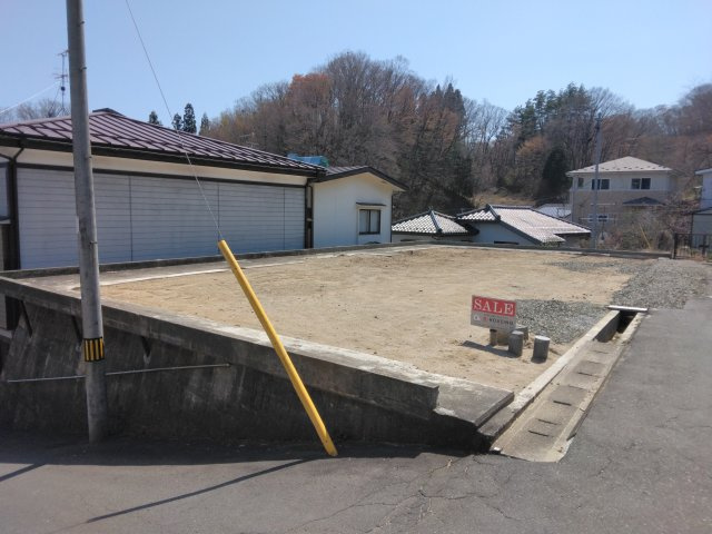 宮古市　鴨崎町の前面道路含む現地写真