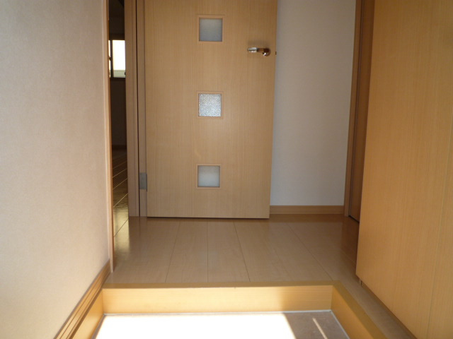 アランフェス羽島の玄関