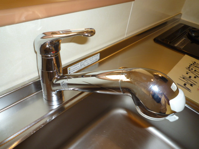 アランフェス羽島のキッチン|浄水器付きシングルレバー