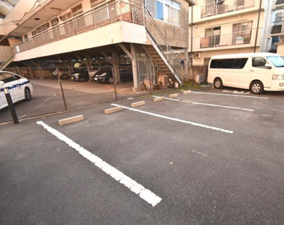 【駐車場】 | KourtK3 | 30m距離に駐車場あり(^^)/