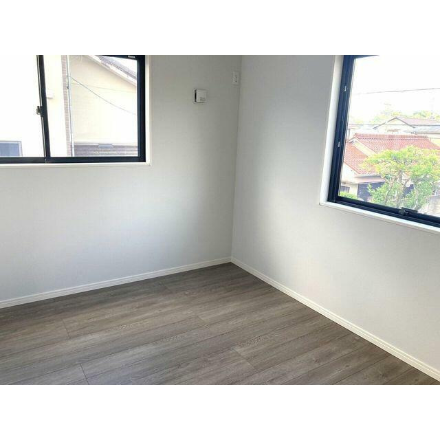 ●津市藤方 戸建の洋室