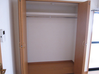 【収納】 | ペイサージュ別府南 | 別号室の写真になります。現況優先。