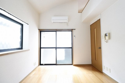 【洋室】 | ポラリス箱崎東Ⅰ | 別号室の写真になります。現況優先。