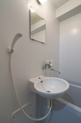 【洗面所】 | ガーデンパレス⻄新 | 別号室の写真になります。現況優先。