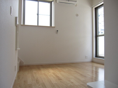 【居間・リビング】 | アットイーズ香椎 | 別号室の写真になります。現況優先。