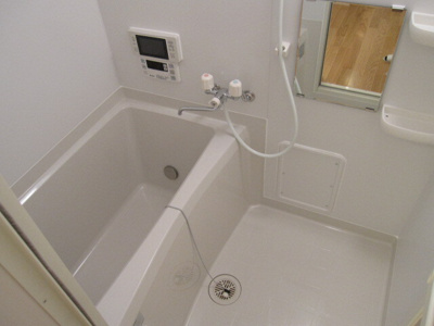 【浴室】 | アットイーズ香椎 | 別号室の写真になります。現況優先。