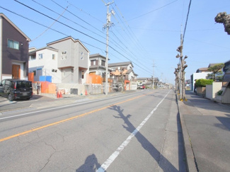 【前面道路含む現地写真】