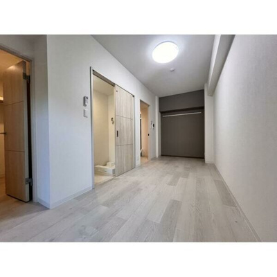 【内装】 | グランエクラドーム前 | ゆったりとしたリビングです