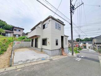 【前面道路含む現地写真】