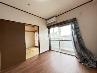【居間・リビング】 | 金子マンション | 掲載の写真は退去前の写真となります。