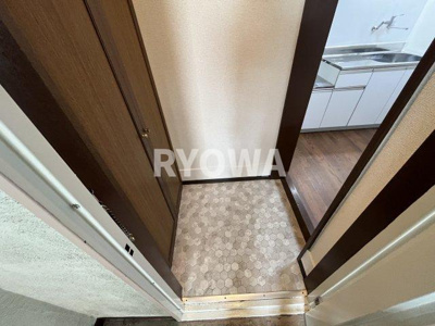 【バルコニー】 | 金子マンション | 掲載の写真は退去前の写真となります。