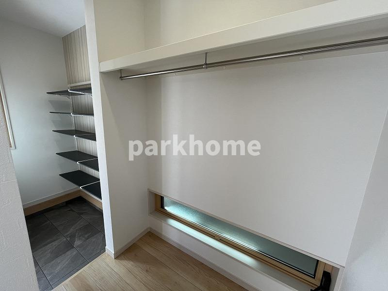 吾川郡いの町枝川　新築戸建ての玄関